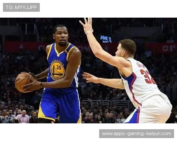 勇士内部会议：外线跑位的持续创新成为下一季重点