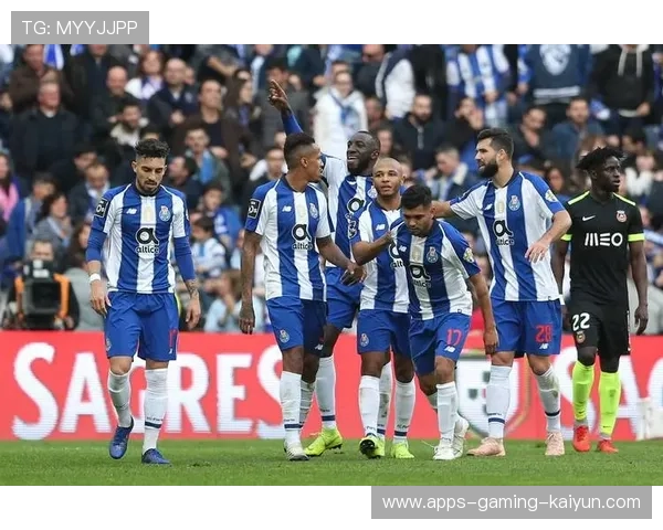 波尔图—马尔科斯插上构成致命进攻