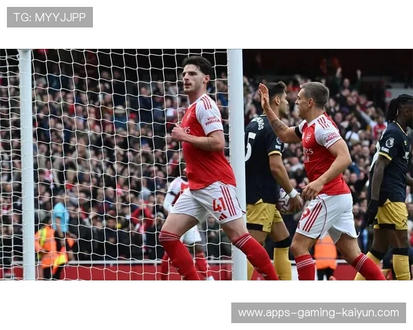 英超利物浦边路连续冲击,禁区混战终结得分：战术解码与观赛启示